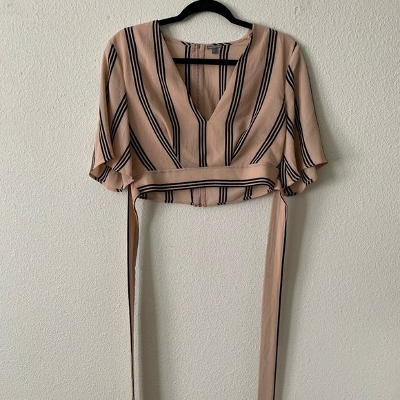 Charlotte Russe Tops - Pink and Black Short Sleeve Crop Top